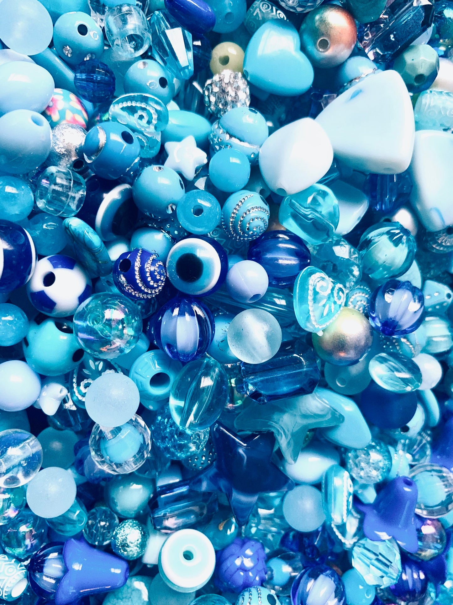 Blue bulk bead mix, acrylic bead soup, assorted pale blue and dark blue beads in assorted sizes and styles