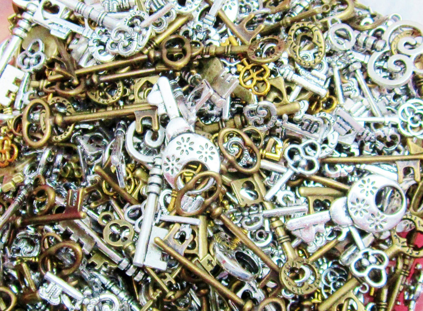 Key Charms, fancy assorted keys in brass, silver and gold tones bulk mix