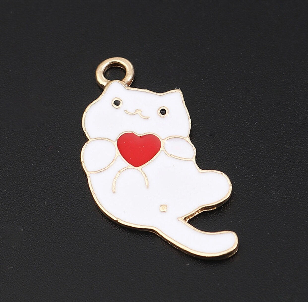 White cat charm, large enamel cat with a heart, white cat with gold back